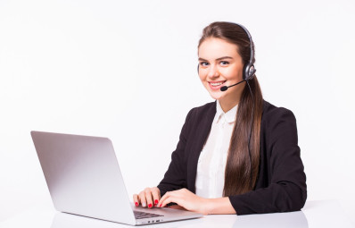 Measuring Success: KPIs and Metrics for Evaluating Dubai Call Center Performance